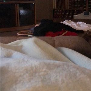 Meet your Posher, Claire